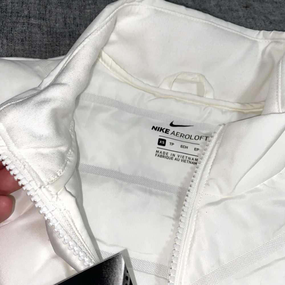 Aeroloft lightweight Nike vest - Picture 3 of 3